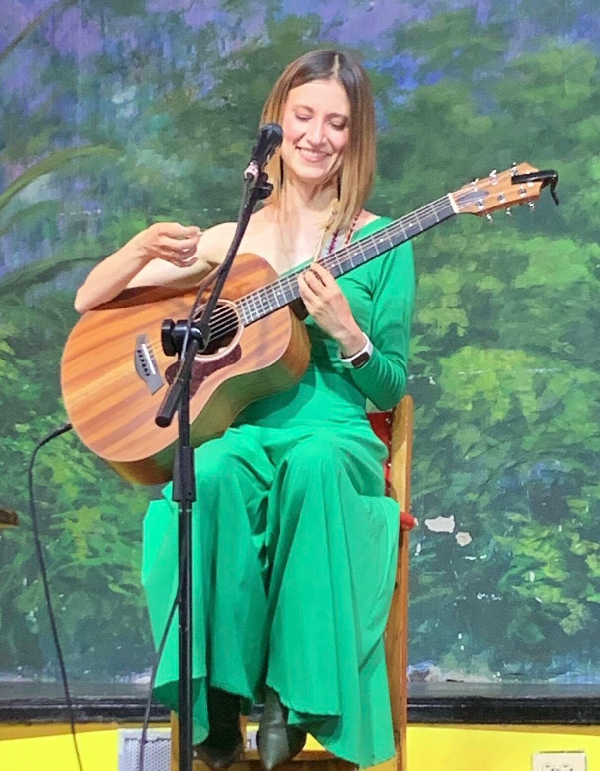 Yo en el Festival Sonora, disfrutando de mi voz y expresión.